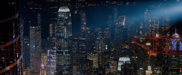 Thót tim với màn đu người trên không trong bom tấn Skyscraper - Ảnh 7. Thót tim với màn đu người trên không trong bom tấn Skyscraper - Ảnh 7.
