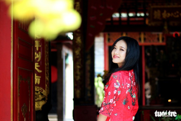 Thiếu nữ Sài Thành rạng rỡ du xuân với áo dài cổ điển - Ảnh 11. Thiếu nữ Sài Thành rạng rỡ du xuân với áo dài cổ điển - Ảnh 11.