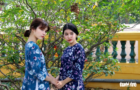 Thiếu nữ Sài Thành rạng rỡ du xuân với áo dài cổ điển - Ảnh 7. Thiếu nữ Sài Thành rạng rỡ du xuân với áo dài cổ điển - Ảnh 7.
