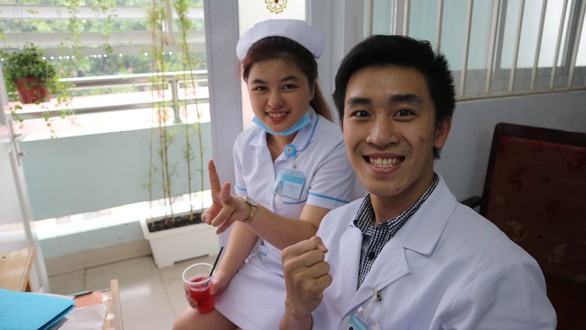 Người hâm mộ cuồng nhiệt cùng U23 Việt Nam trong trận bán kết lịch sử - Ảnh 6. Người hâm mộ cuồng nhiệt cùng U23 Việt Nam trong trận bán kết lịch sử - Ảnh 6.