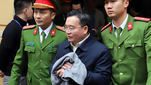 Phạt ông Đinh La Thăng 13 năm tù, ông Trịnh Xuân Thanh tù chung thân - Ảnh 6.