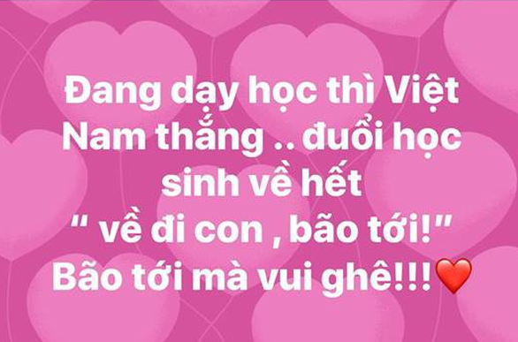 Mỹ Tâm, Đàm Vĩnh Hưng cầm cờ đi bão mừng chiến thắng U-23 VN - Ảnh 12. Mỹ Tâm, Đàm Vĩnh Hưng cầm cờ đi bão mừng chiến thắng U-23 VN - Ảnh 12.