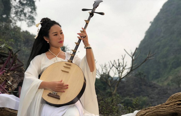 Ca sĩ Hoa Trần làm MV về tín ngưỡng thờ Mẫu Tam Phủ - Ảnh 1. Ca sĩ Hoa Trần làm MV về tín ngưỡng thờ Mẫu Tam Phủ - Ảnh 1.