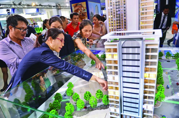Giá nhà tăng...10%/ngày, người nghèo khỏi mơ - Ảnh 1. Giá nhà tăng...10%/ngày, người nghèo khỏi mơ - Ảnh 1.
