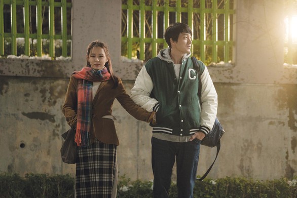 Son Ye Jin - So Ji Sub nên duyên vợ chồng sau... 17 năm gặp lại - Ảnh 2. Son Ye Jin - So Ji Sub nên duyên vợ chồng sau... 17 năm gặp lại - Ảnh 2.