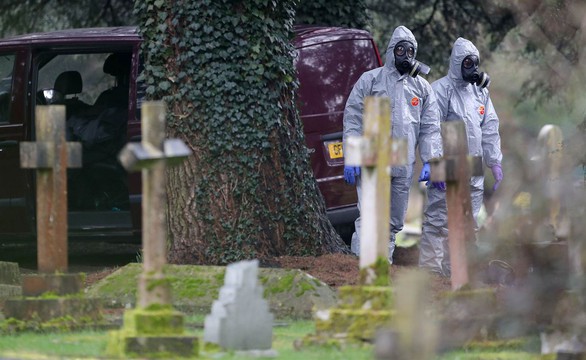 Giải mật chất độc thần kinh Novichok diệt khẩu cựu điệp viên Nga - Ảnh 3. Giải mật chất độc thần kinh Novichok diệt khẩu cựu điệp viên Nga - Ảnh 3.
