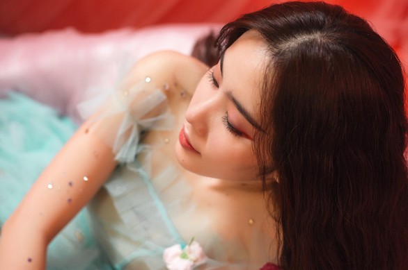 Nam Em kể chuyện yêu Trường Giang theo công thức nổi tiếng? - Ảnh 3. Nam Em kể chuyện yêu Trường Giang theo công thức nổi tiếng? - Ảnh 3.