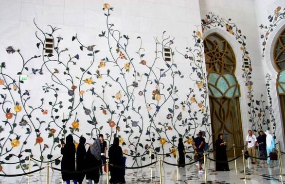 Sheikh Zayed - Thánh đường trắng tuyệt đẹp ở Abu Dhabi - Ảnh 6. Sheikh Zayed - Thánh đường trắng tuyệt đẹp ở Abu Dhabi - Ảnh 6.