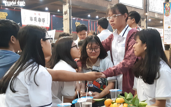 Đau lòng nhận nhầm thi thể nạn nhân vụ cháy chung cư Carina - Ảnh 4. Đau lòng nhận nhầm thi thể nạn nhân vụ cháy chung cư Carina - Ảnh 4.