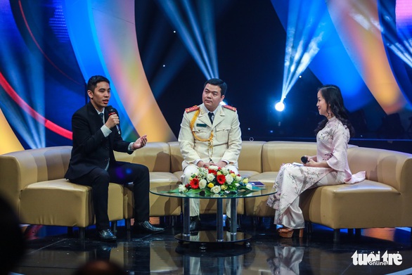 Thủ tướng Nguyễn Xuân Phúc: bạn trẻ hãy đưa đất nước thành hổ, thành rồng - Ảnh 3. Thủ tướng Nguyễn Xuân Phúc: bạn trẻ hãy đưa đất nước thành hổ, thành rồng - Ảnh 3.