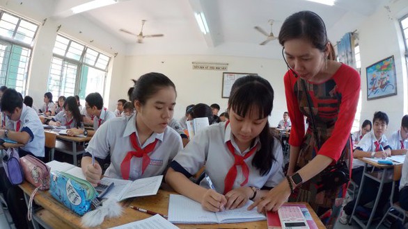 Miễn học phí THCS, coi chừng gây tác dụng ngược - Ảnh 1. Miễn học phí THCS, coi chừng gây tác dụng ngược - Ảnh 1.