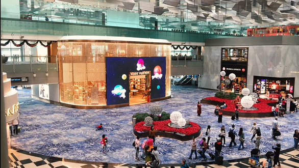 Bên trong sân bay tốt nhất thế giới Changi - Ảnh 7. Bên trong sân bay tốt nhất thế giới Changi - Ảnh 7.