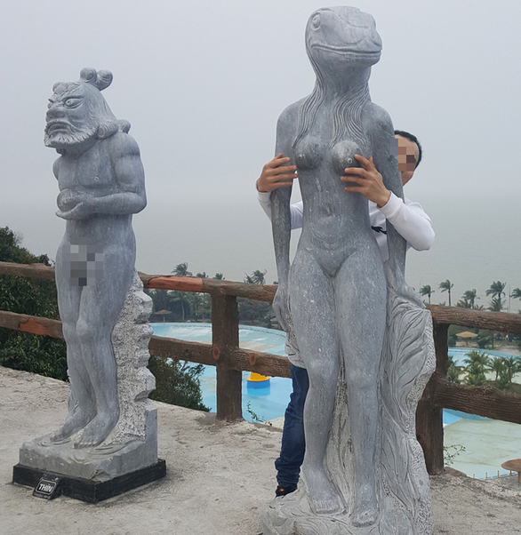 Tượng 12 con giáp mình người ở Hòn Dáu có phản cảm? - Ảnh 4. Tượng 12 con giáp mình người ở Hòn Dáu có phản cảm? - Ảnh 4.