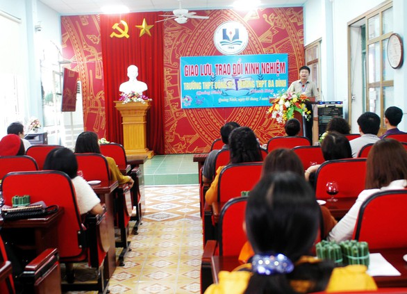 Trường cho học sinh nghỉ để đi học tập kinh nghiệm - Ảnh 1. Trường cho học sinh nghỉ để đi học tập kinh nghiệm - Ảnh 1.