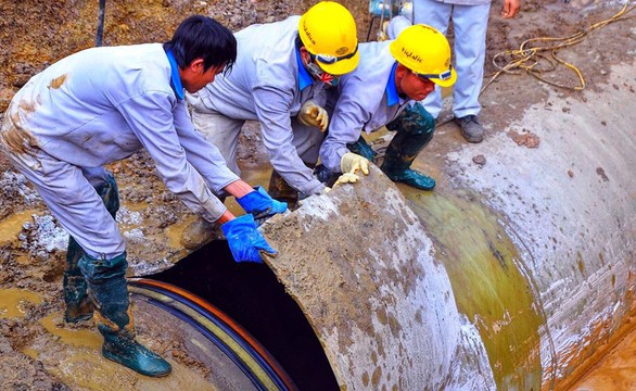 Đề nghị mức án 9 bị cáo vụ vỡ đường ống nước sông Đà - Ảnh 3. Đề nghị mức án 9 bị cáo vụ vỡ đường ống nước sông Đà - Ảnh 3.