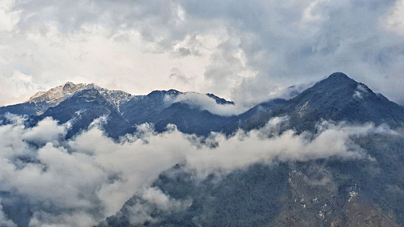 Ngắm những đỉnh núi ở Nepal đẹp lung linh trong tuyết - Ảnh 9.