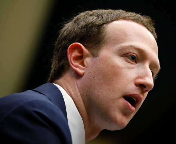 Quốc hội Anh ‘đe’ phát trát triệu tập chính thức với ông chủ Facebook - Ảnh 1. Quốc hội Anh ‘đe’ phát trát triệu tập chính thức với ông chủ Facebook - Ảnh 1.