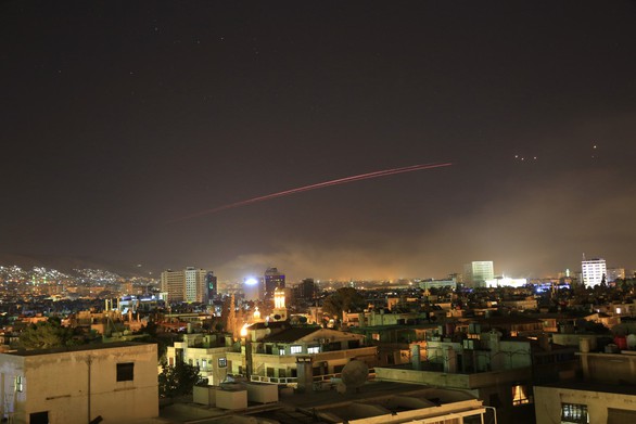 Liên quân dội tên lửa xuống bao nhiêu điểm ở Syria? - Ảnh 1. Liên quân dội tên lửa xuống bao nhiêu điểm ở Syria? - Ảnh 1.
