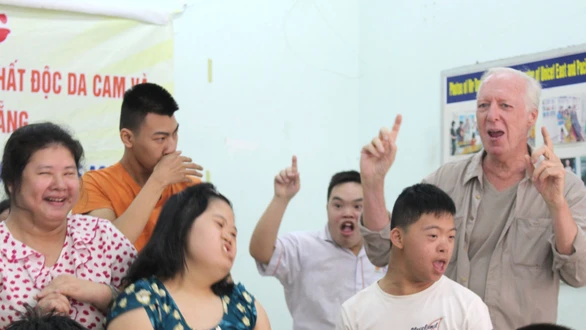 Matthew Keenan và những ngày trở lại chiến trường xưa - Ảnh 3. Matthew Keenan và những ngày trở lại chiến trường xưa - Ảnh 3.