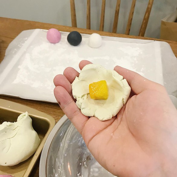 Làm bánh trôi ngũ sắc tết Hàn thực - Ảnh 13. Làm bánh trôi ngũ sắc tết Hàn thực - Ảnh 13.