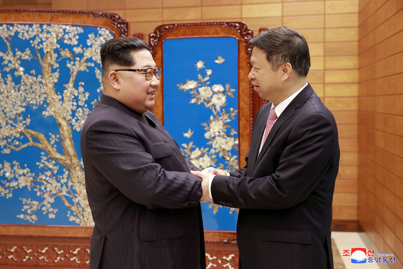 Ông Kim Jong Un muốn cải thiện quan hệ với Trung Quốc - Ảnh 1.