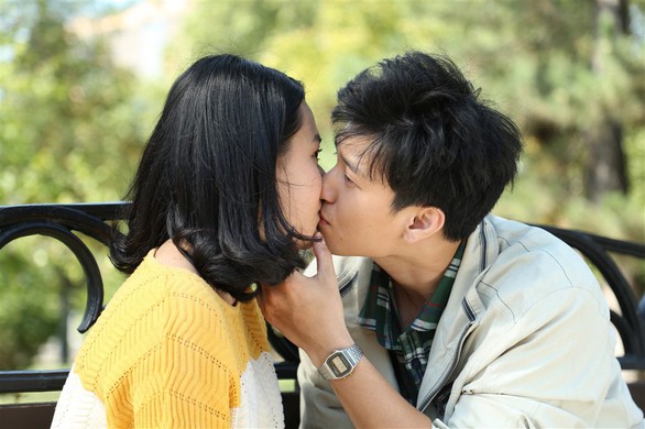 Một tác giả ‘Tình khúc Bạch Dương’ đòi rút tên vì phim bóp méo sự thật - Ảnh 2. Một tác giả ‘Tình khúc Bạch Dương’ đòi rút tên vì phim bóp méo sự thật - Ảnh 2.