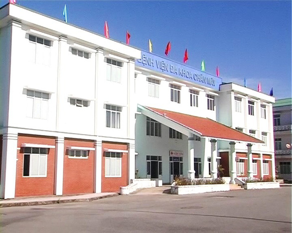 Nhà thuốc bệnh viện bán thuốc hạ sốt quá hạn 4 tháng - Ảnh 1. Nhà thuốc bệnh viện bán thuốc hạ sốt quá hạn 4 tháng - Ảnh 1.