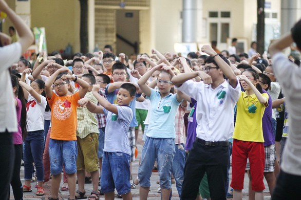 Hà Nội tuyển sinh lớp 6: chạy một vòng để về... điểm xuất phát - Ảnh 1. Hà Nội tuyển sinh lớp 6: chạy một vòng để về... điểm xuất phát - Ảnh 1.
