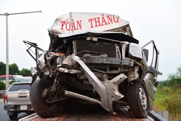 Khói mù mịt, nhiều xe tông nhau trên cao tốc TP.HCM - Long Thành - Ảnh 21. Khói mù mịt, nhiều xe tông nhau trên cao tốc TP.HCM - Long Thành - Ảnh 21.