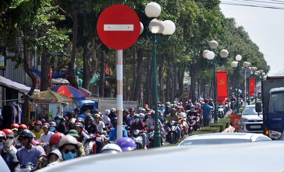 Nghỉ lễ 30-4: Vũng Tàu nghẹt thở, Hội An quá tải - Ảnh 5. Nghỉ lễ 30-4: Vũng Tàu nghẹt thở, Hội An quá tải - Ảnh 5.
