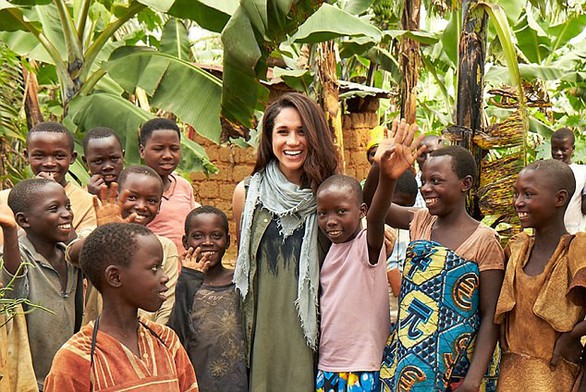 Meghan Markle phải theo những quy tắc gì khi làm con dâu Hoàng gia? - Ảnh 14. Meghan Markle phải theo những quy tắc gì khi làm con dâu Hoàng gia? - Ảnh 14.