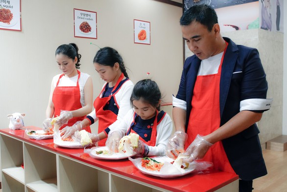 Vui hè cùng trẻ, học điều mới mẻ - Ảnh 1. Vui hè cùng trẻ, học điều mới mẻ - Ảnh 1.