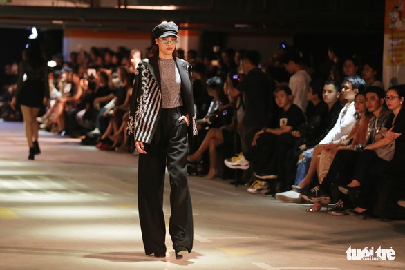 Phạm Hương lấp lánh ra mắt bộ sưu tập đầu tay Girl Boss - Ảnh 11. Phạm Hương lấp lánh ra mắt bộ sưu tập đầu tay Girl Boss - Ảnh 11.