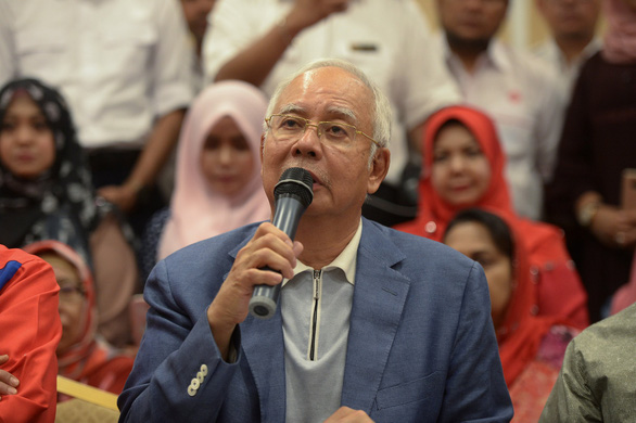 Cựu thủ tướng Malaysia từ chức chủ tịch đảng, chủ tịch liên minh - Ảnh 1.