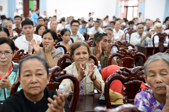 Bí thư Nguyễn Thiện Nhân hứa gặp dân Thủ Thiêm sau họp Quốc hội - Ảnh 2. Bí thư Nguyễn Thiện Nhân hứa gặp dân Thủ Thiêm sau họp Quốc hội - Ảnh 2.