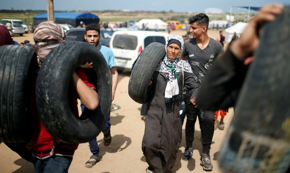 Gần giờ mở cửa sứ quán Mỹ, dân Palestine càng sôi sục căm giận - Ảnh 5. Gần giờ mở cửa sứ quán Mỹ, dân Palestine càng sôi sục căm giận - Ảnh 5.