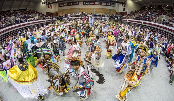 Độc đáo lễ hội ‘Pow Wow’ của người da đỏ - Ảnh 8. Độc đáo lễ hội ‘Pow Wow’ của người da đỏ - Ảnh 8.