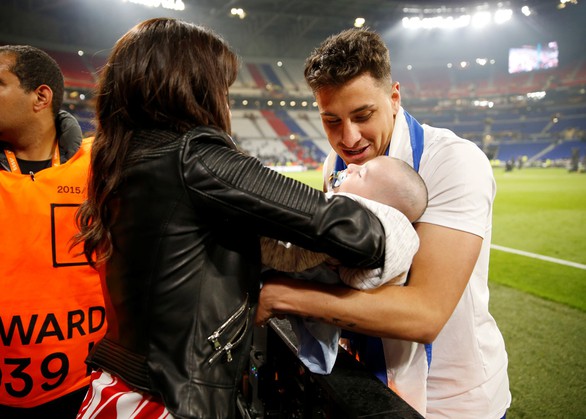 Atletico Madrid ăn mừng chức vô địch Europa League - Ảnh 7. Atletico Madrid ăn mừng chức vô địch Europa League - Ảnh 7.