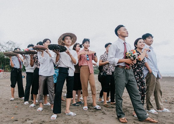 Ảnh kỷ yếu phong cách ‘đám cưới miền quê’ của teen Hải Phòng - Ảnh 7. Ảnh kỷ yếu phong cách ‘đám cưới miền quê’ của teen Hải Phòng - Ảnh 7.