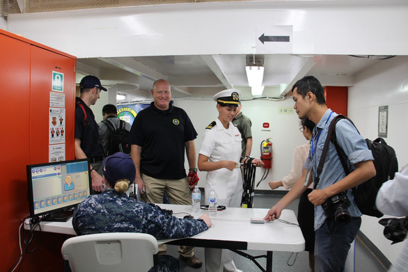 Siêu bệnh viện USNS Mercy của Hải quân Mỹ đến Nha Trang - Ảnh 18.