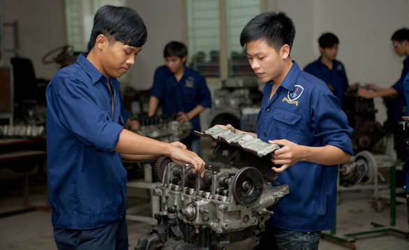 70% công việc có nguy cơ bị thay thế, giáo dục phải thay đổi - Ảnh 1. 70% công việc có nguy cơ bị thay thế, giáo dục phải thay đổi - Ảnh 1.