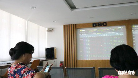 Kỷ lục mới trên sàn chứng khoán - Ảnh 1. Kỷ lục mới trên sàn chứng khoán - Ảnh 1.