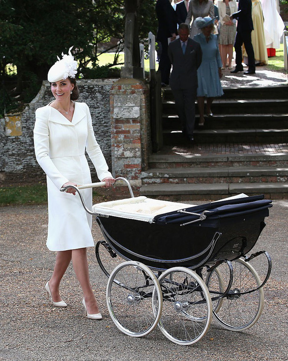 Vì sao Kate Middleton mặc lại đồ cũ trong đám cưới em chồng? - Ảnh 3.