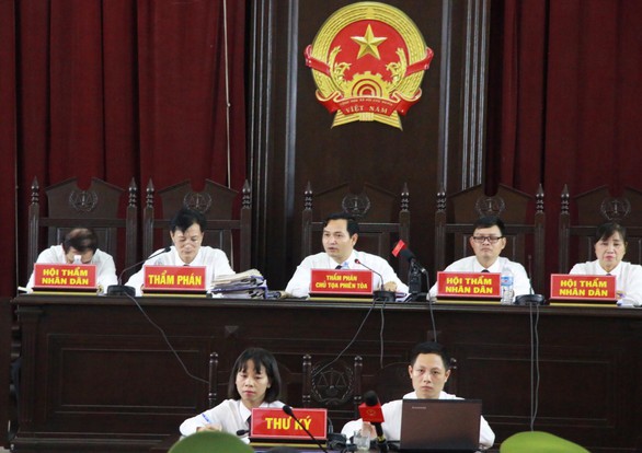 Điều dưỡng thừa nhận ghi thêm phân công bác sĩ Lương theo... chỉ đạo - Ảnh 3. Điều dưỡng thừa nhận ghi thêm phân công bác sĩ Lương theo... chỉ đạo - Ảnh 3.