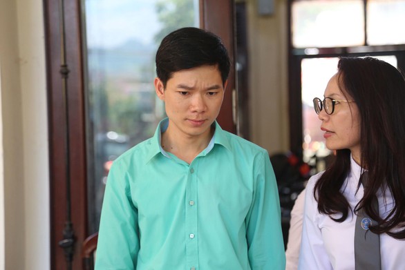 Vụ án bác sĩ Lương bế tắc vì ông Trương Quý Dương ra nước ngoài - Ảnh 4. Vụ án bác sĩ Lương bế tắc vì ông Trương Quý Dương ra nước ngoài - Ảnh 4.