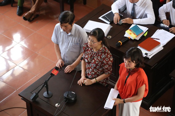 Vụ chạy thận 9 người chết: Mâu thuẫn thông tin chuyện thanh lý hợp đồng - Ảnh 2. Vụ chạy thận 9 người chết: Mâu thuẫn thông tin chuyện thanh lý hợp đồng - Ảnh 2.