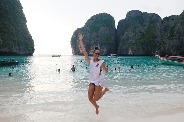 ‘Vịnh thiên đường’ Thái Lan đóng cửa để phục hồi sinh thái - Ảnh 1. ‘Vịnh thiên đường’ Thái Lan đóng cửa để phục hồi sinh thái - Ảnh 1.