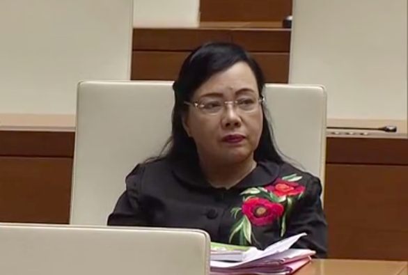 ĐBQH tranh luận: Bênh vực bác sĩ Lương khi tòa đang xử đúng hay sai? - Ảnh 7. ĐBQH tranh luận: Bênh vực bác sĩ Lương khi tòa đang xử đúng hay sai? - Ảnh 7.