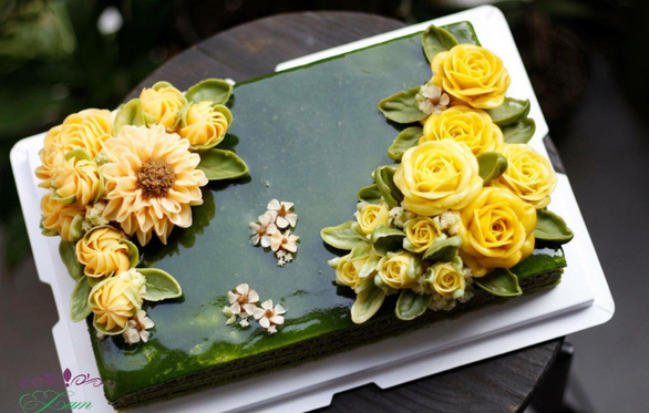 Bà mẹ bỉm sữa làm bánh kem đẹp như tranh - Ảnh 1. Bà mẹ bỉm sữa làm bánh kem đẹp như tranh - Ảnh 1.