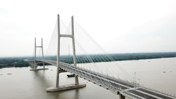 Dân miền Tây háo hức đợi đặt chân lên cầu Cao Lãnh - Ảnh 9. Dân miền Tây háo hức đợi đặt chân lên cầu Cao Lãnh - Ảnh 9.